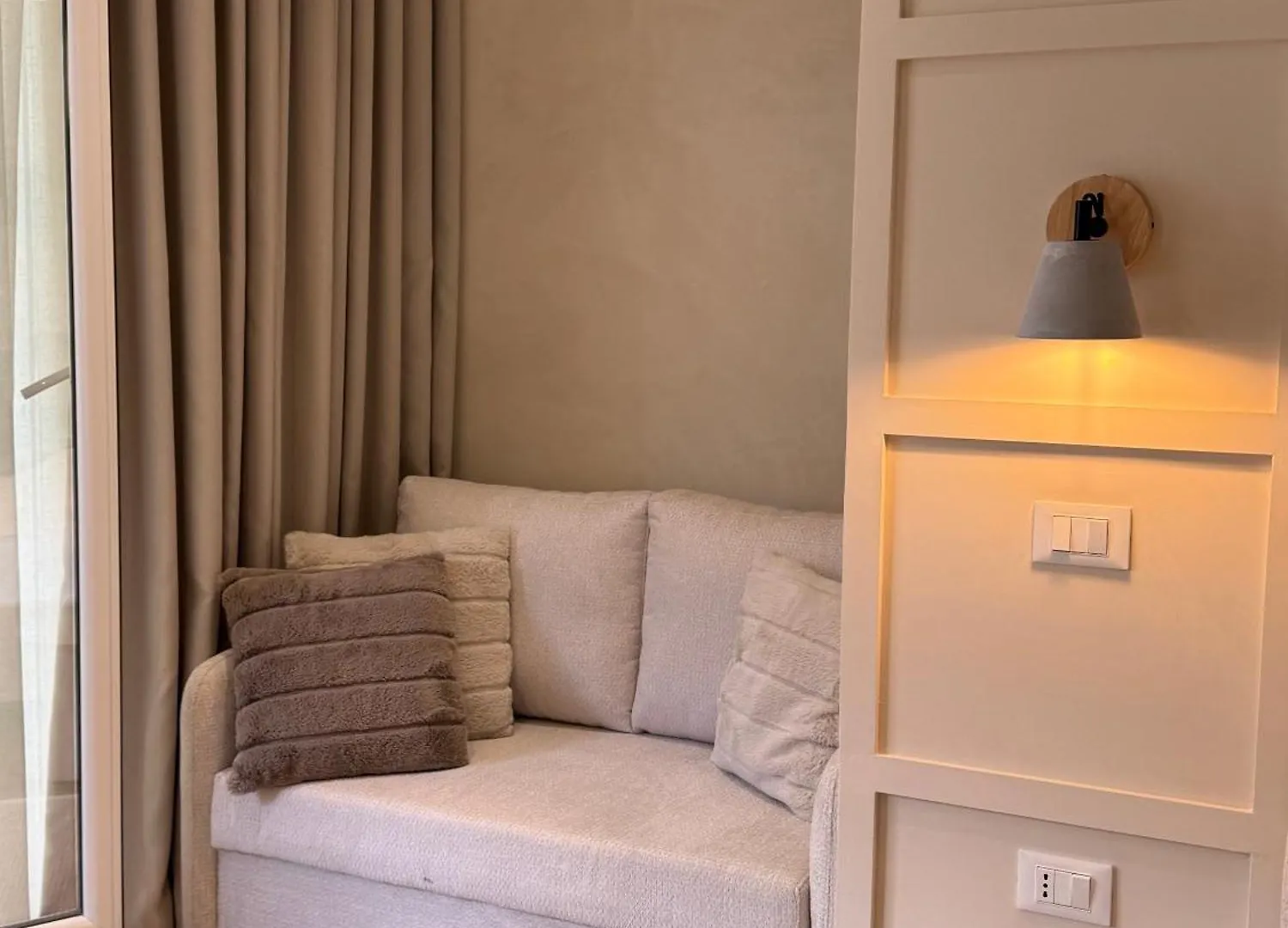 Elen Studio Apartment Τίρανα
